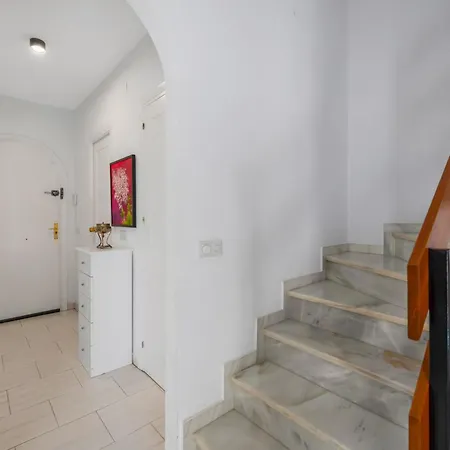 Sunny With Pool & Private Terrace