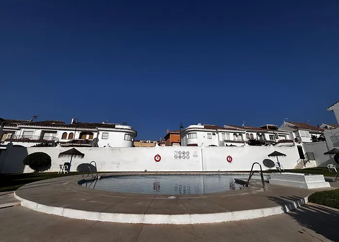 Sunny With Pool & Private Terrace Fuengirola