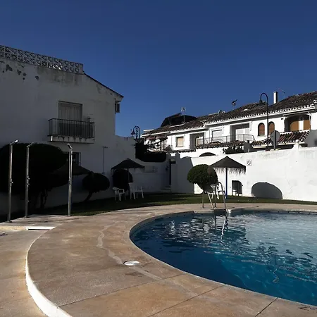 3Br Villa Fuengirola Quiet Area Terrace Pool Semesterbostad