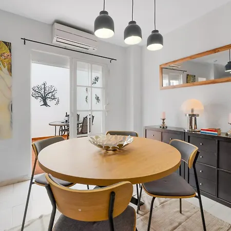 Sunny With Pool & Private Terrace Дом отдыха Фуэнхирола