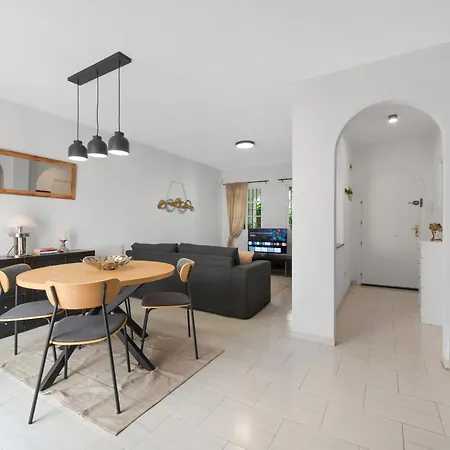 Sunny Fuengirola Villa With Pool & Private Terrace