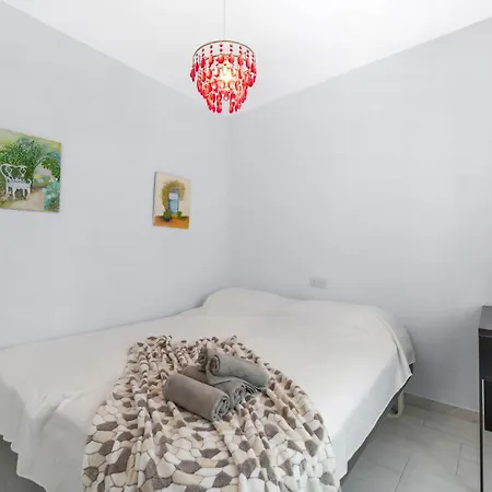 Дом отдыха Sunny With Pool & Private Terrace *