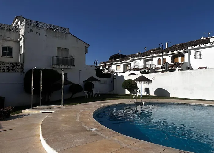 3Br Villa Fuengirola Quiet Area Terrace Pool Semesterbostad