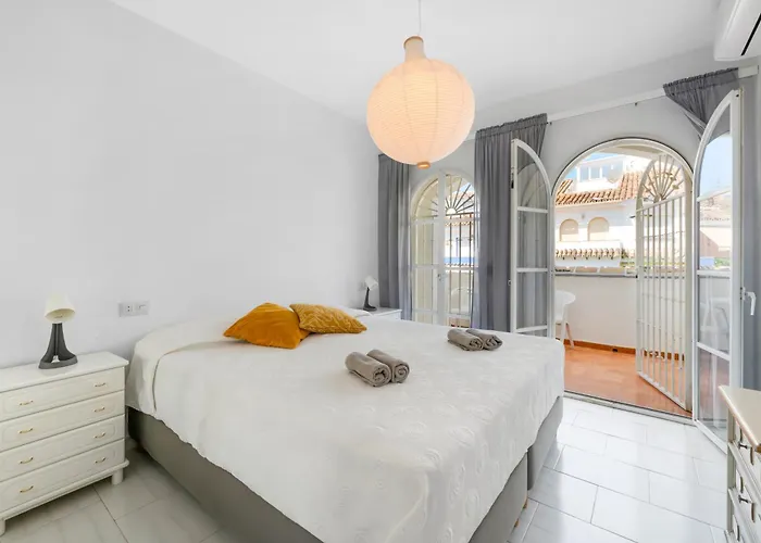 Semesterbostad 3Br Villa Fuengirola Quiet Area Terrace Pool Fuengirola